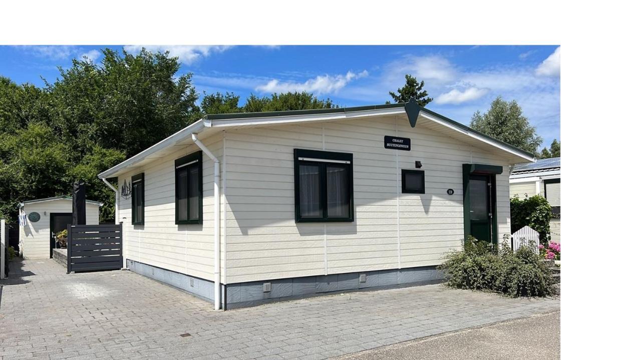 Chalet Buutengeweun, Met Luxe Jacuzzi En Tonsauna Sint Annaland Exterior photo